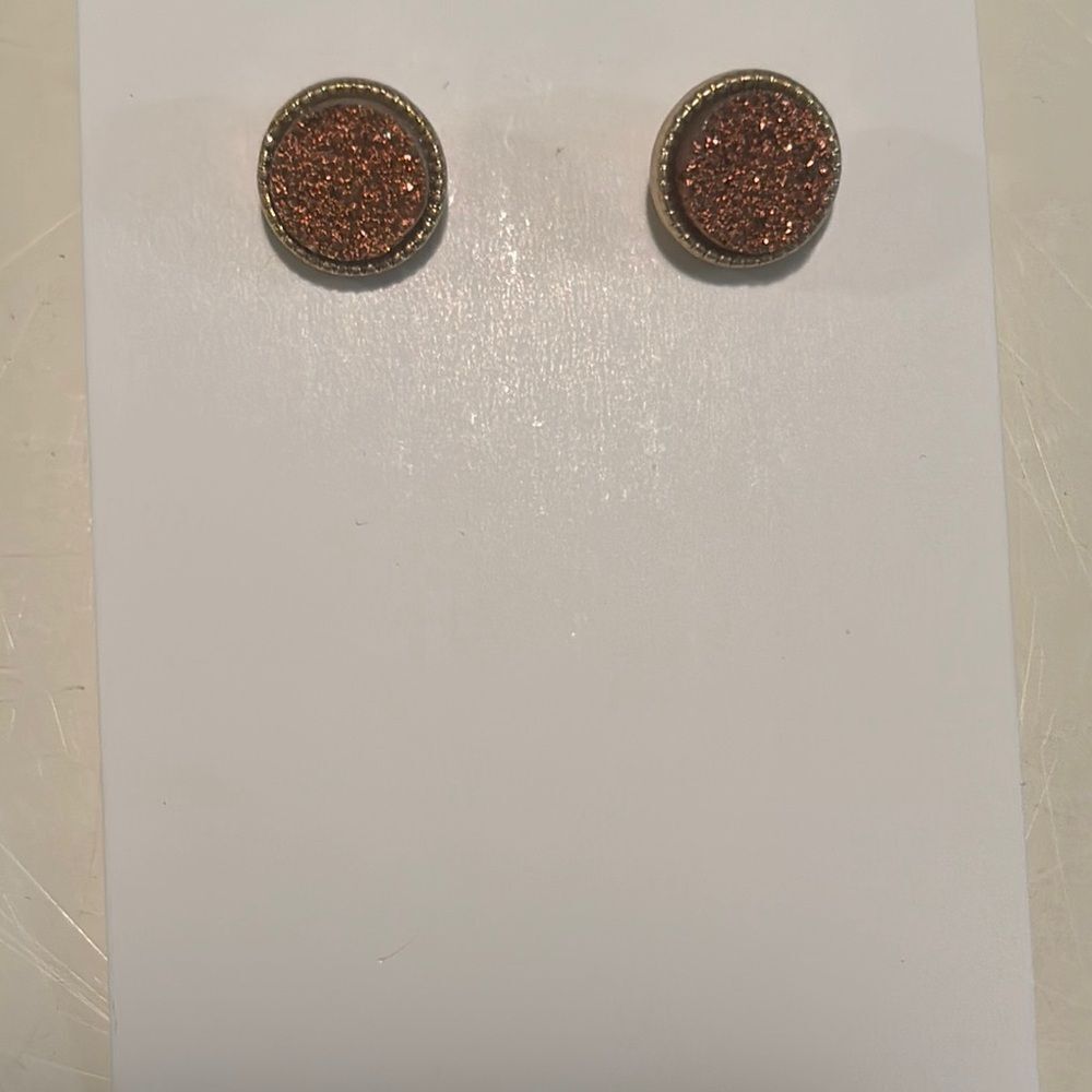 Sparkling Round Stud Earrings